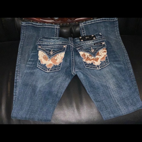 Like New Miss Me Boot Cut Jeans pants - Picture 4 of 7